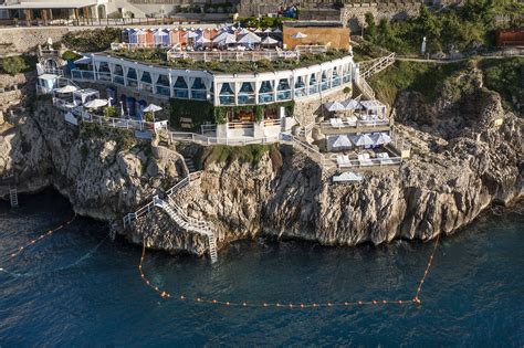 il riccio capri beach club.